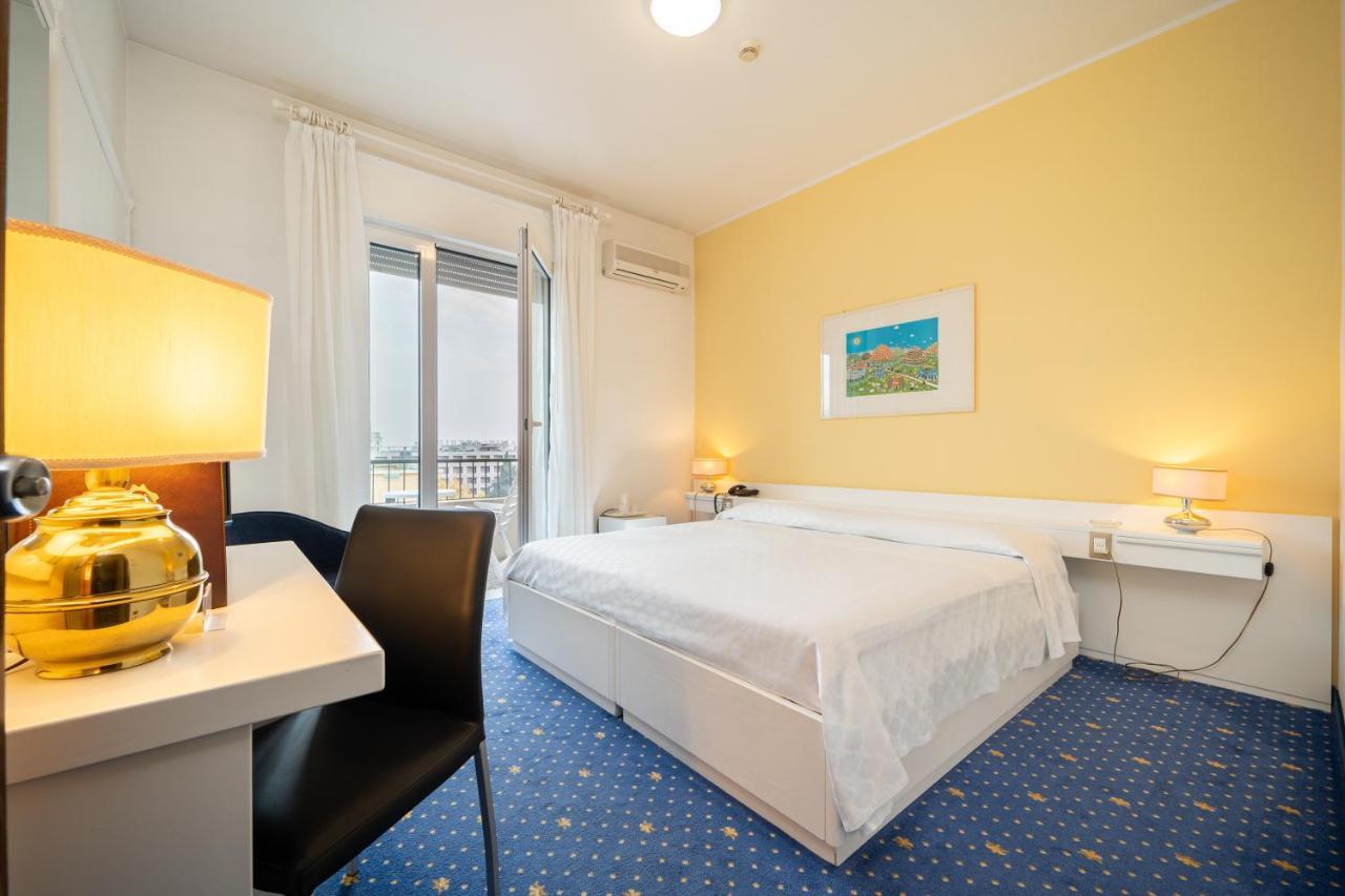 Hotel Ariston Molino Buja Абано Терме Стая снимка