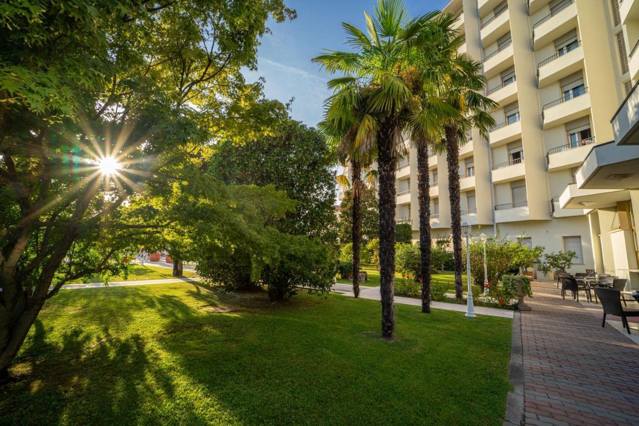 Hotel Ariston Molino Buja Абано Терме Екстериор снимка