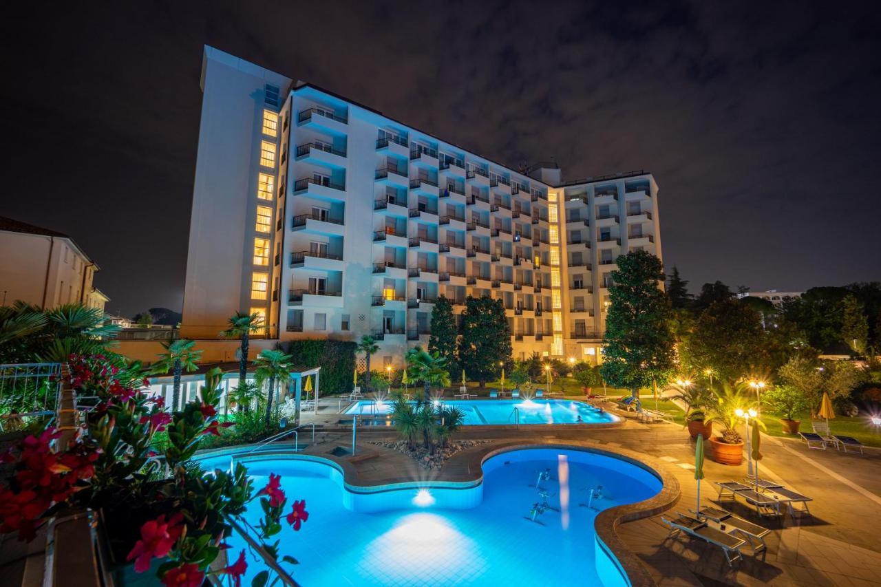 Hotel Ariston Molino Buja Абано Терме Екстериор снимка