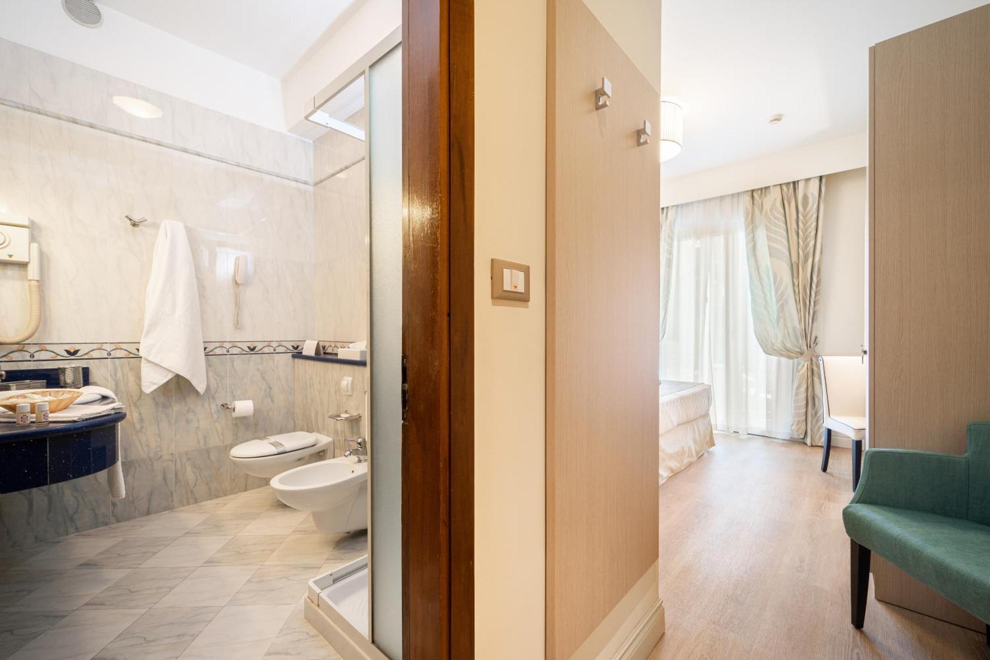 Hotel Ariston Molino Buja Абано Терме Стая снимка