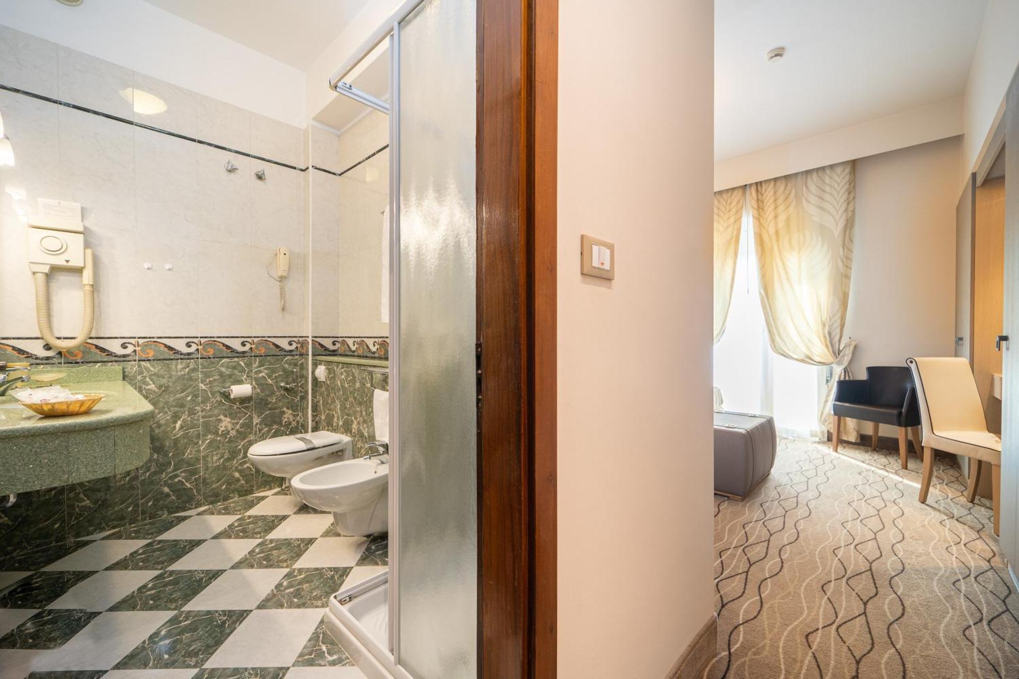 Hotel Ariston Molino Buja Абано Терме Стая снимка