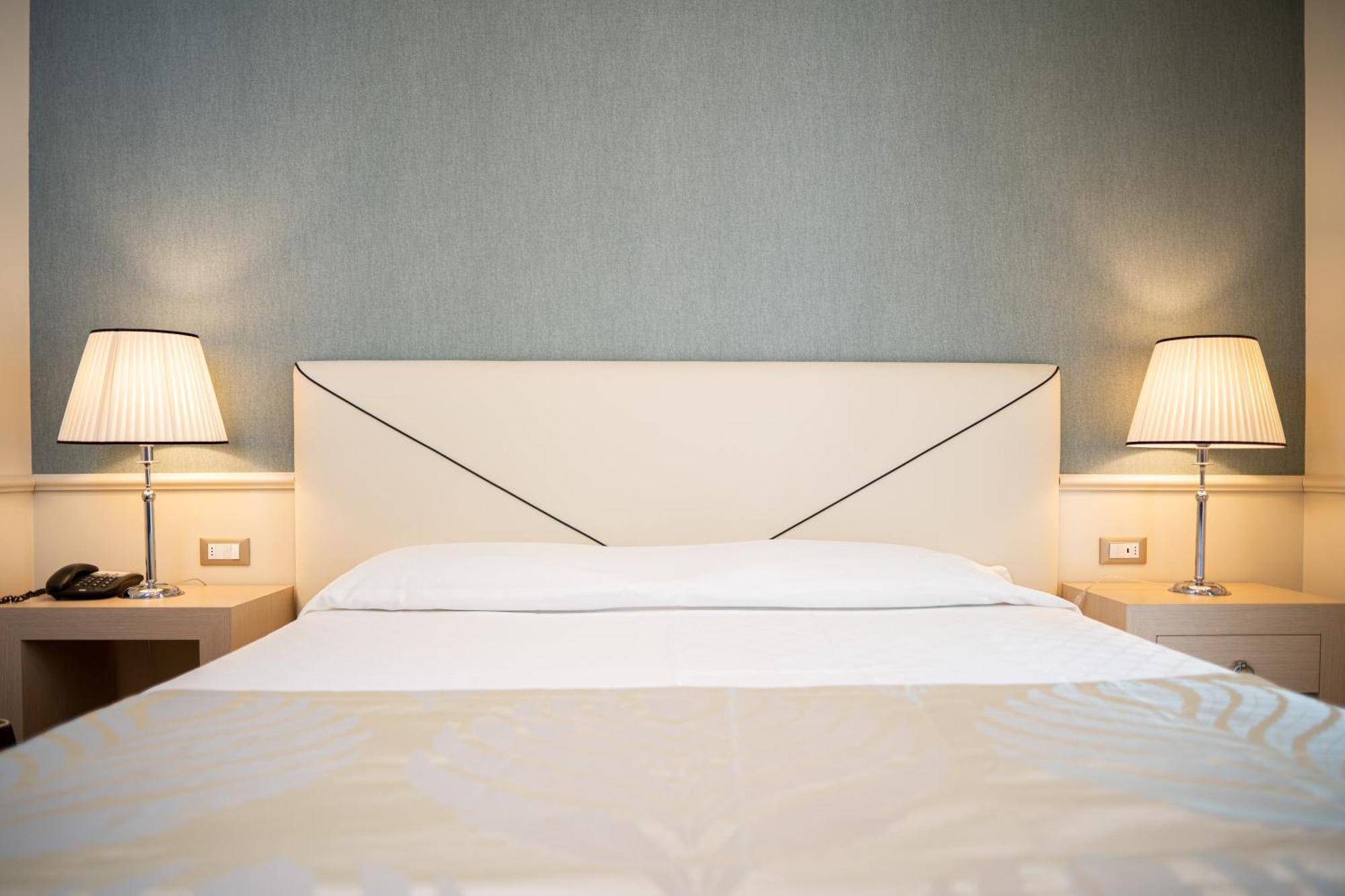 Hotel Ariston Molino Buja Абано Терме Стая снимка